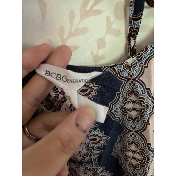 FALL CLEARANCE BCBG Generation Trendy Patterned Romper S - Picture 4 of 8